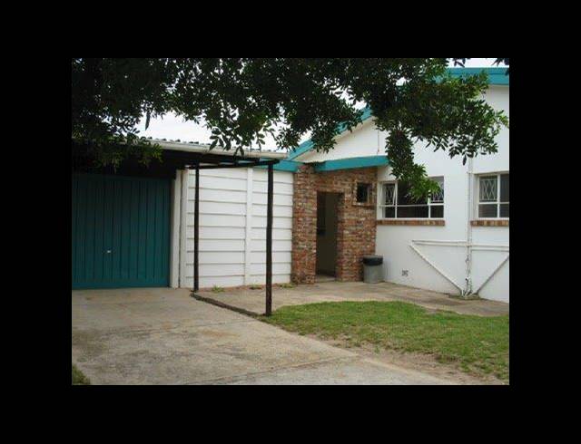 4 BEDROOM HOUSE RENTED IN CHARLO